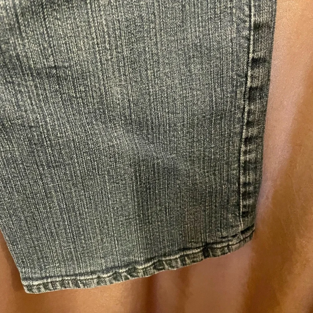 Chico’s Jeans Size 2 platinum rhinestone pockets - Picture 7 of 8